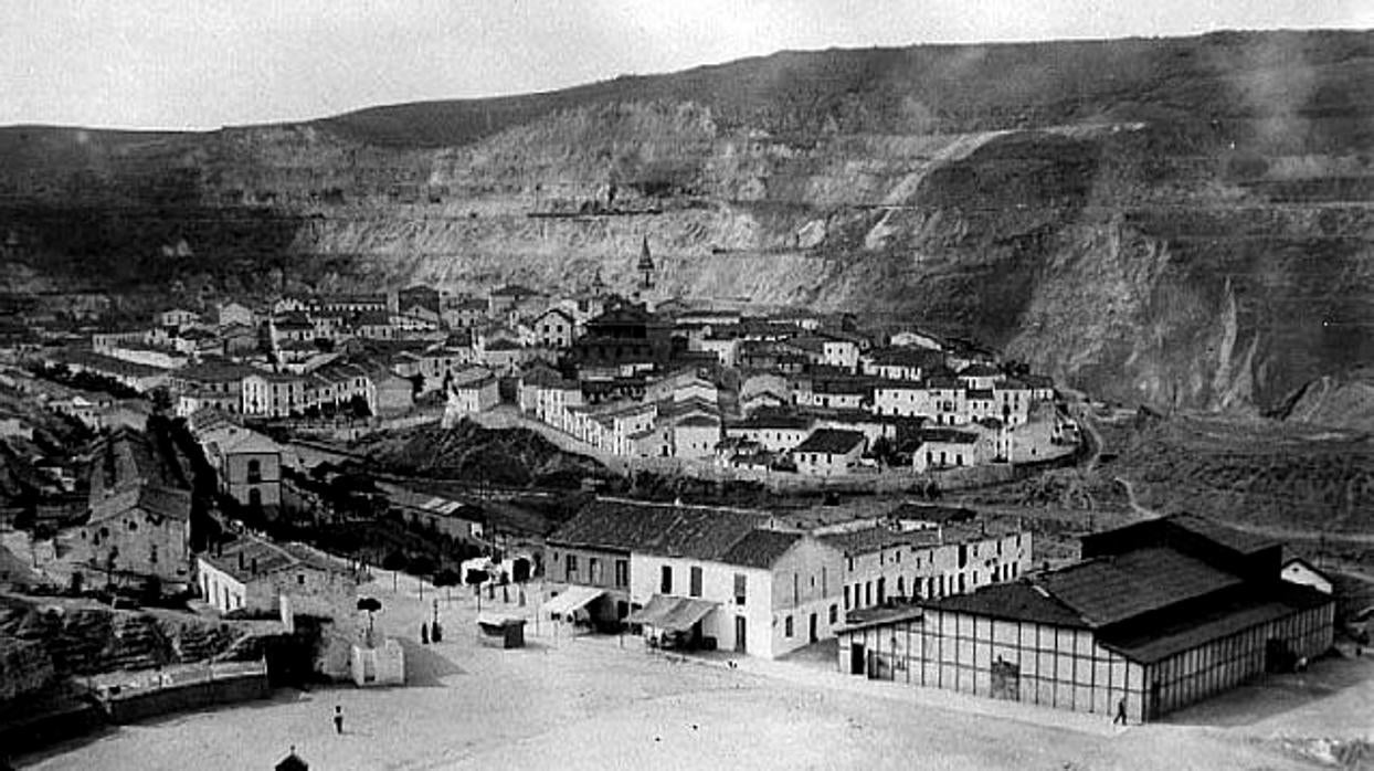 Antiguo poblado de Minas de Rio Tinto (Foto, elrincondeneftali.mforos.com