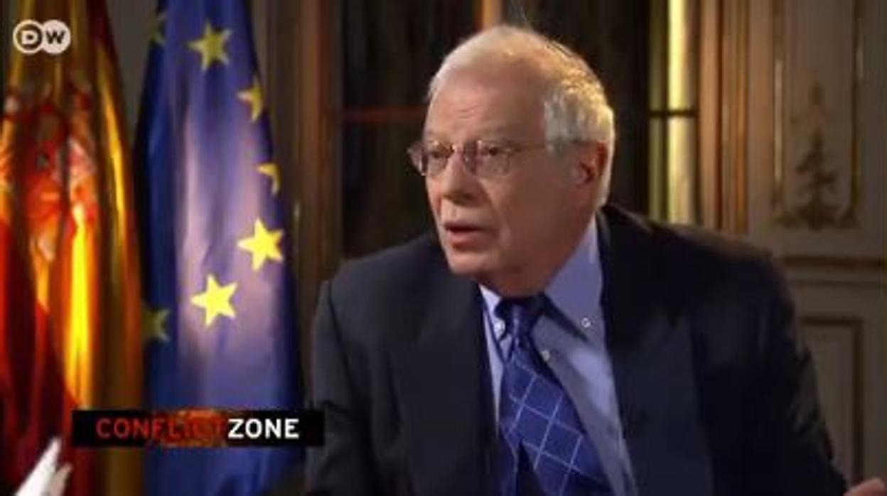 Borrell se marcha de un programa en la televisión alemana al ser cuestionado por Cataluña