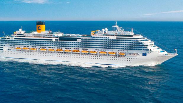 Rescatan en helicóptero a una mujer con una embolia en un barco en el Mediterráneo