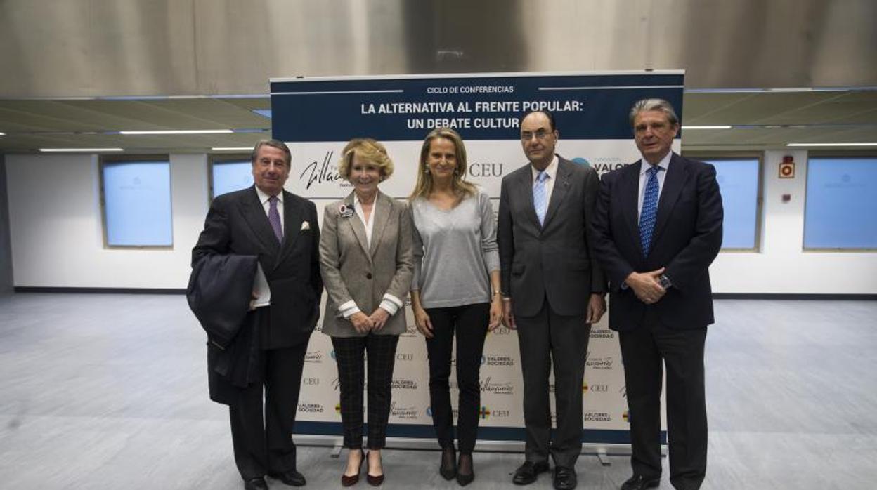 Vázquez, Aguirre y Vidal-Quadras protagonizaron el coloquio moderado por Isabel San Sebastián