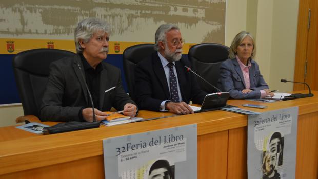 La Feria del Libro se adelanta al viernes para no coincidir con Las Mondas