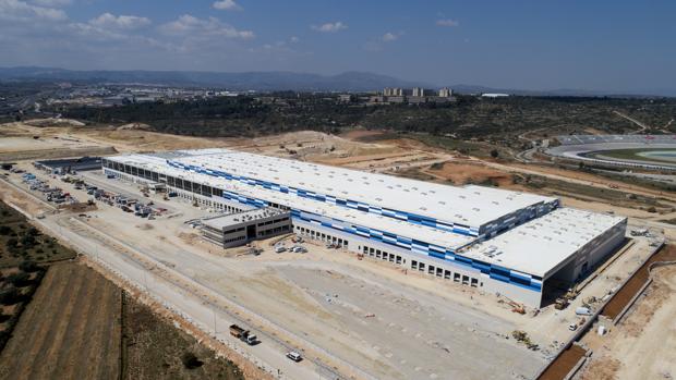 Lidl invierte 55 millones en su nuevo centro logístico en España para crecer en el arco mediterráneo