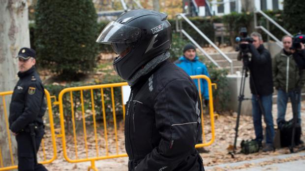 Anticorrupción pide al juez el ingreso en prisión del chófer de Bárcenas si no paga una fianza de 3.000 euros