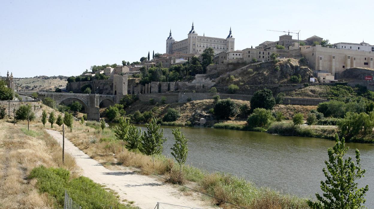 El río Tajo a su paso por Toledo