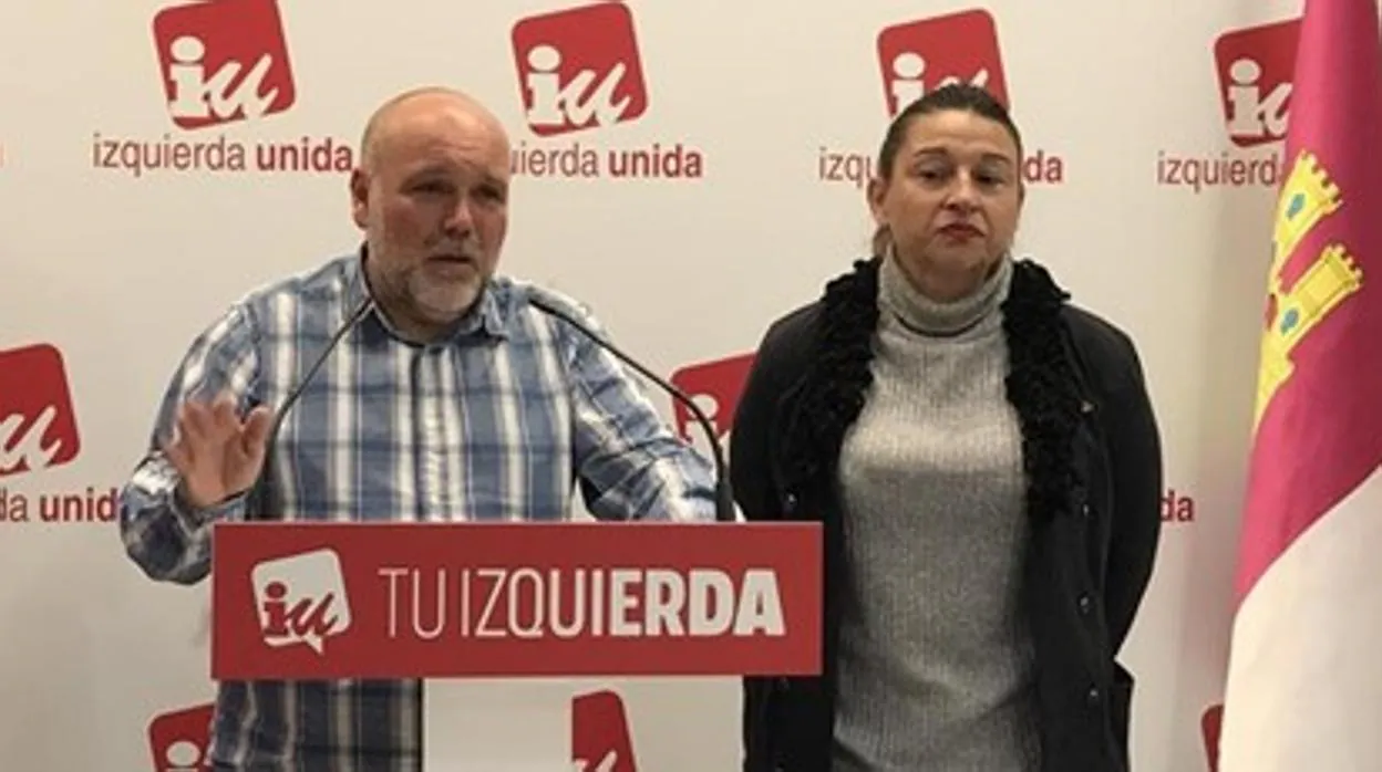 Txema Fernández y Olga Ávalos, en rueda de prensa