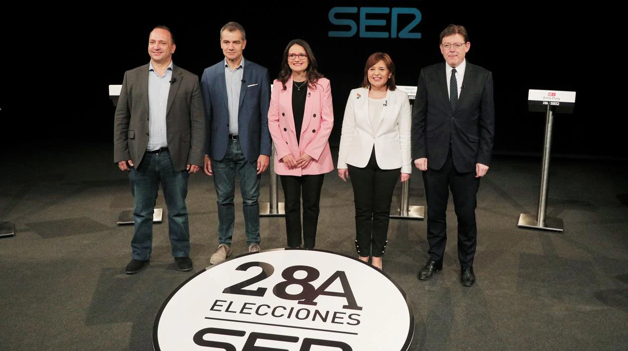 Imagen de los candidatos antes del debate organizado por Radio Valencia de la Cadena Ser