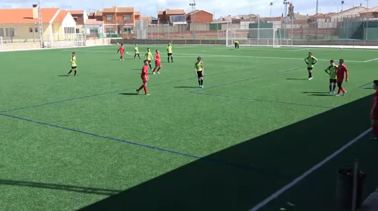 Los hechos tuvieron lugar en el campo de fútbol de Cobisa