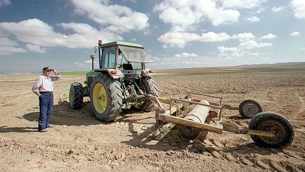 El campo aragonés, cada vez más vacío: tiene la mitad de agricultores que hace veinte años, 9.000 menos