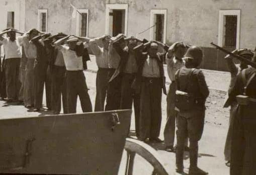 Republicanos capturados por las tropas franquistas