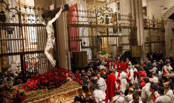 La lluvia «agua» el Miércoles Santo y los cofrades miran al cielo para los días grandes
