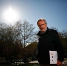 El profesor de la UVA Antonio Bueno, el consejero residente en Argelia para el proyecto. A la derecha, miembros del proyecto con Marruecos