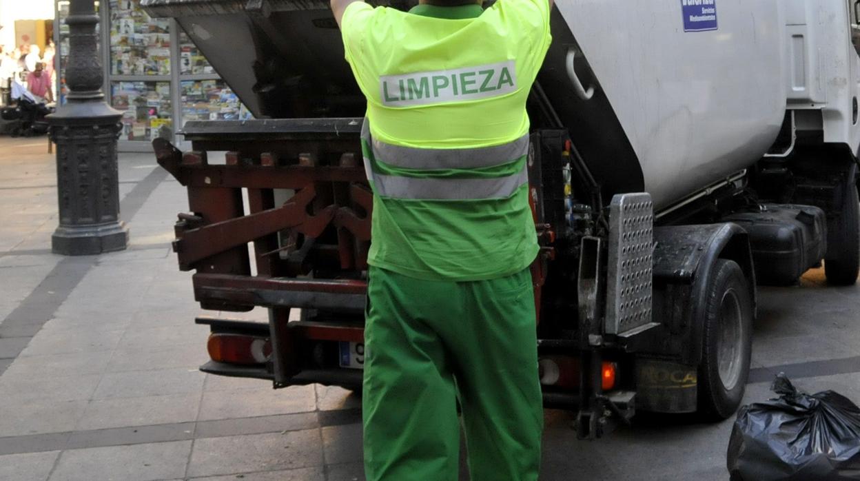 Fallece en Cuéllar un trabajador del servicio de limpieza atropellado por el camión de la basura