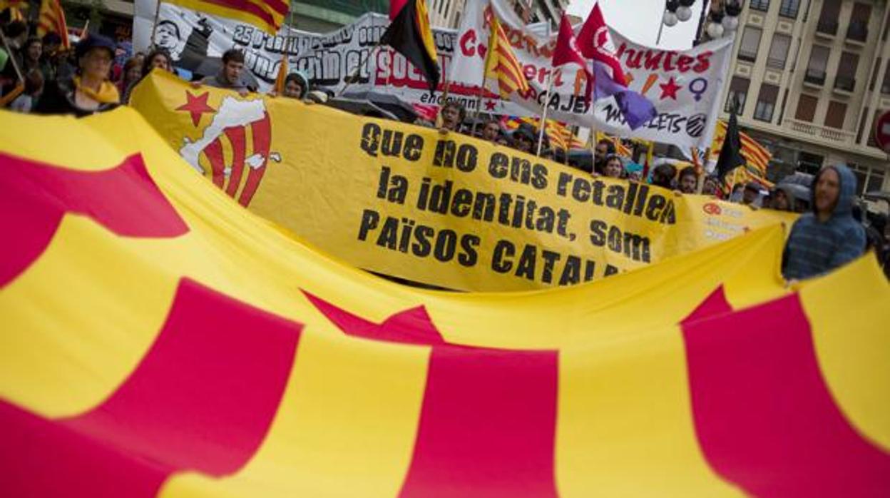 Imagen de archivo de una manifestación en las calles de Valencia convocada por ACPV