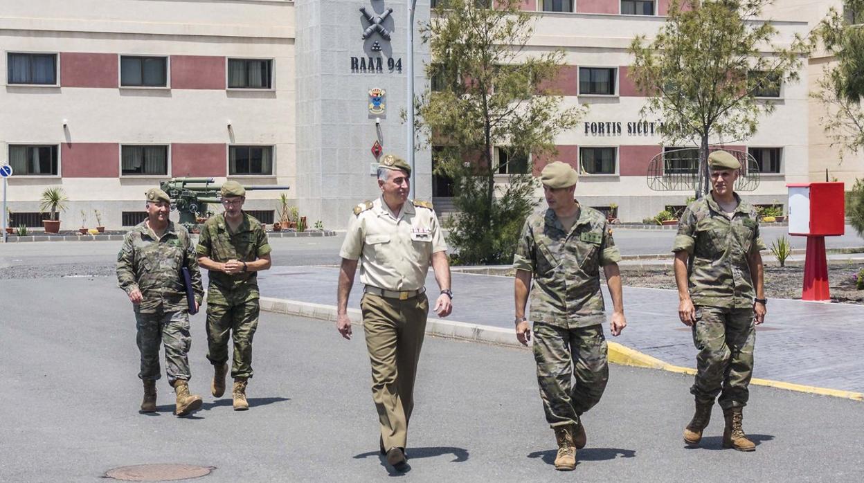 Manuel Sánchez Ruiz en las instalaciones del Ejército de Tierra en la Base General Alemán Ramírez