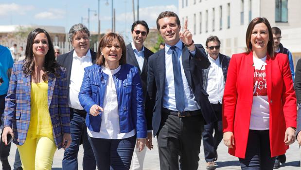 Emoción, juramentos y unidad del PPCV en el mitin de cierre de Pablo Casado en Valencia