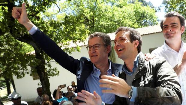 Casado aplaza el debate interno y asegura que en España no hay tres derechas