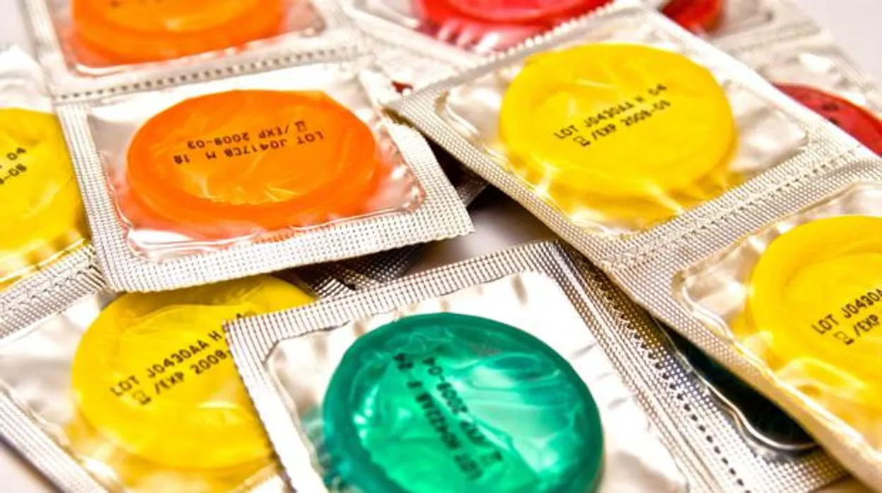 Multado con 2.160 euros por quitarse el preservativo sin permiso de la mujer