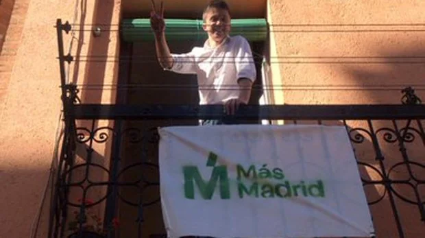 El PP denunciará ante la Junta Electoral si Más Madrid no quita los carteles