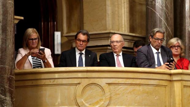 El gobierno de Torra acepta «la renuncia» a la Cruz de Sant Jordi de Núria de Gispert por insultar a PP y Cs