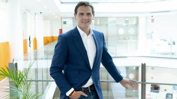 Albert Rivera: «Es prácticamente imposible pactar con el PSOE a nivel autonómico y municipal»