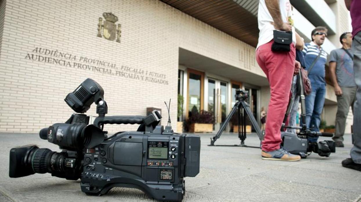 Acceso a la Audiencia Provincial de Castellón, sede del juicio