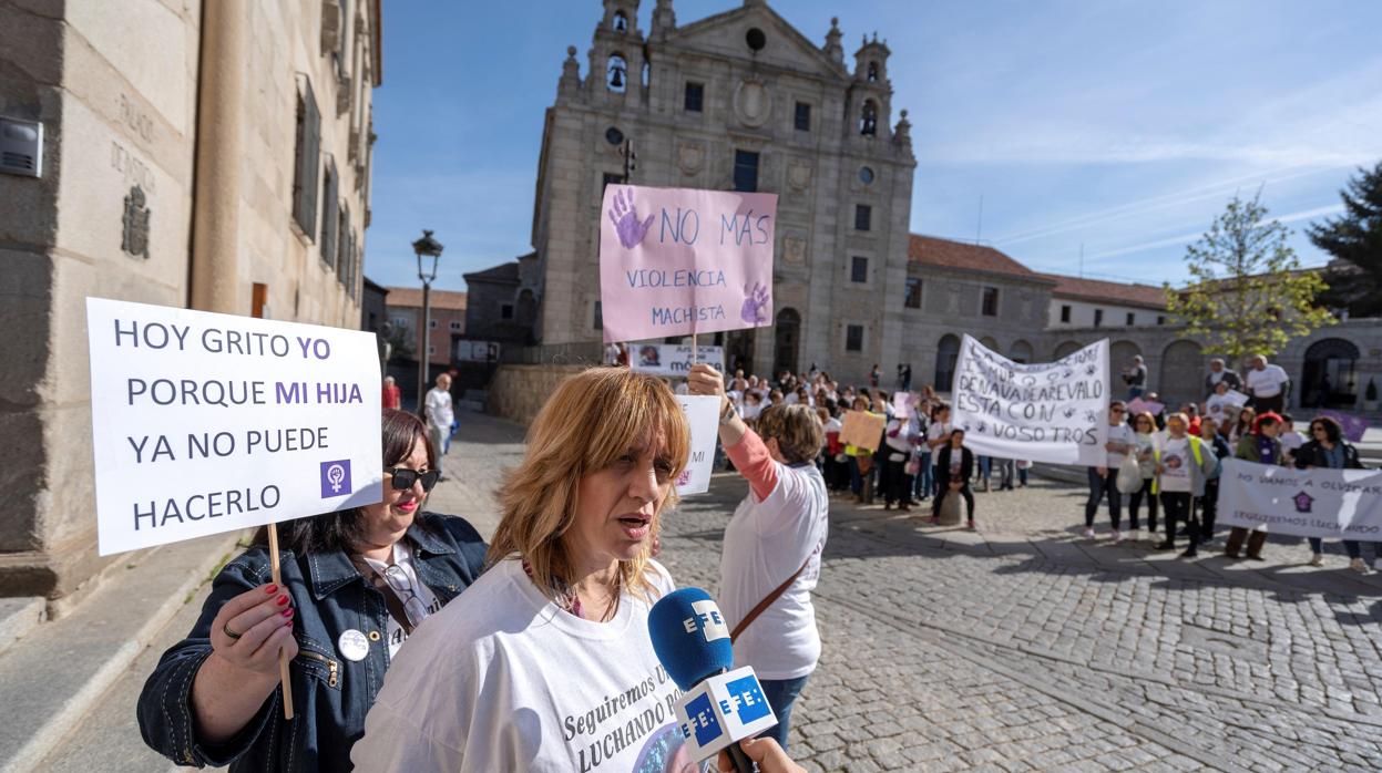 La hija de cuatro años, tras ver a su madre degollada: «¿Van a curar a mi mamá?»