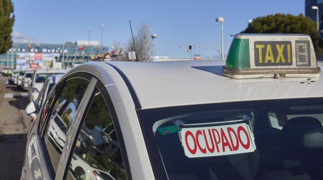 Imagen de un taxi durante la huelga de principios de año