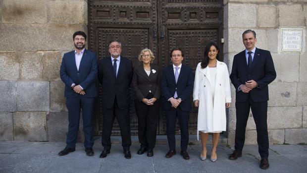 Arranca la tradicional pegada de carteles: ¿Dónde lo celebra cada candidato?