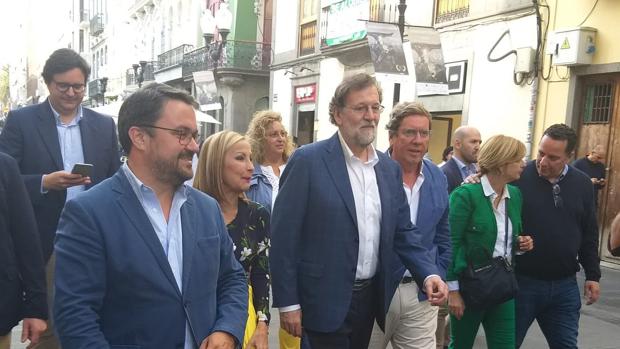 El «piropo» a Rajoy en Canarias: «es usted un caballero»