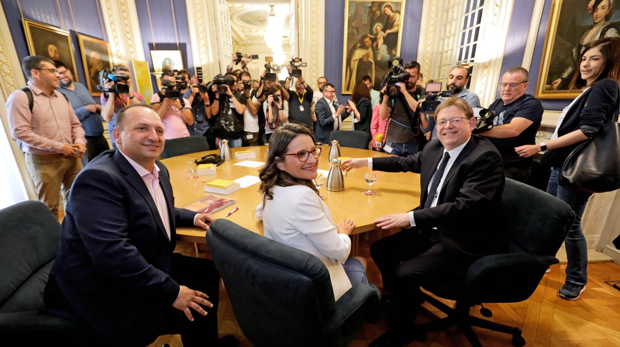 Ximo Puig, Mónica Oltra y Rubén Martínez Dalmau, durante la reunión del pasado martes