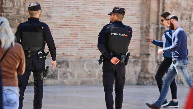 Cuatro detenidos tras agredir sexualmente a una mujer tras una noche de fiesta en Valencia