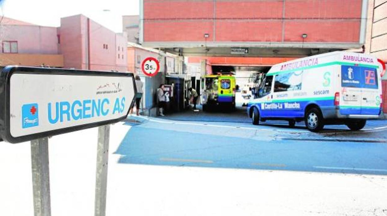 Entrada a Urgencias del hospital Virgen de la Salud de Toledo