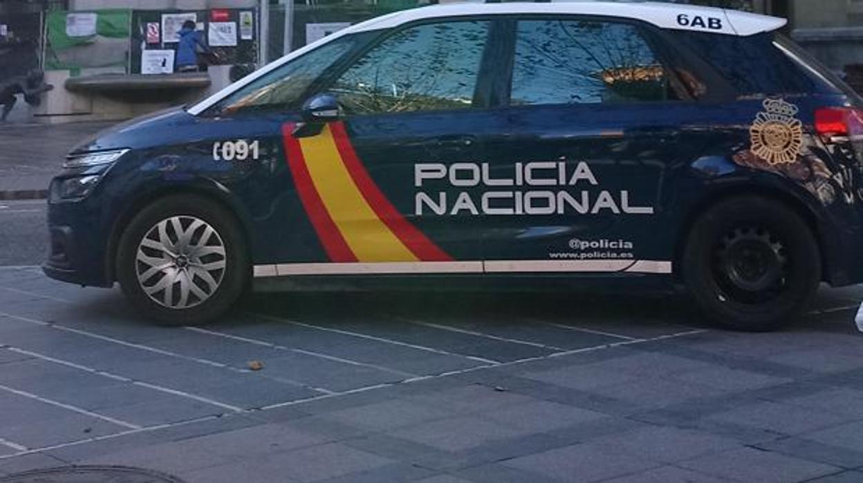 Detenido un hombre de 77 años por masturbarse en la ventana de su casa frente a un colegio en Salamanca