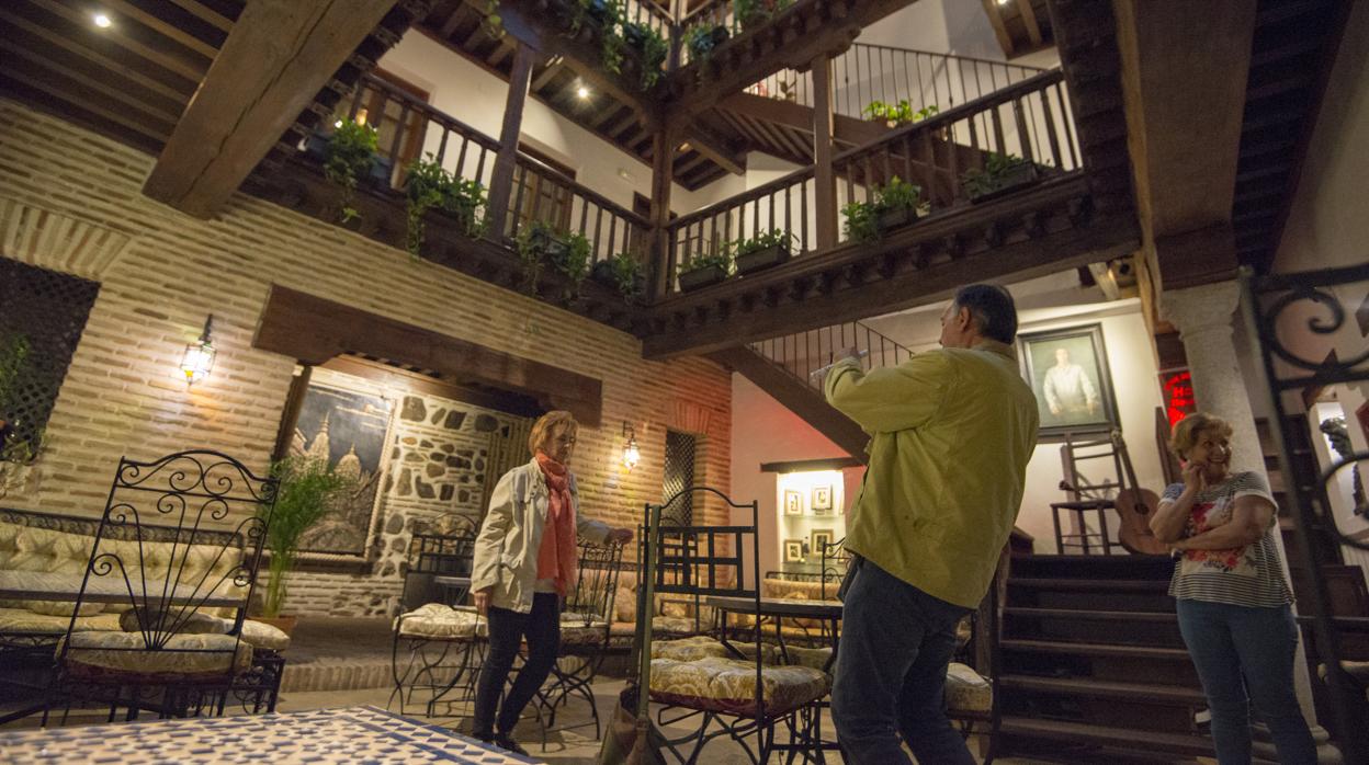 El patio del hotel «Entre dos aguas», antigua casa de Paco de Lucía, en la plaza de Santo Domingo el Antiguo