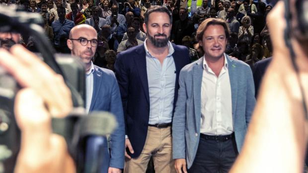 Santiago Abascal: «Hay que votar para detener el pancatalanismo separatista en Baleares»