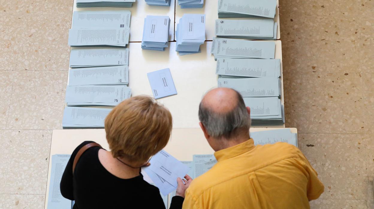 Imagen de la jornada de votación en las elecciones municipales en Valencia este domingo 26 de mayo