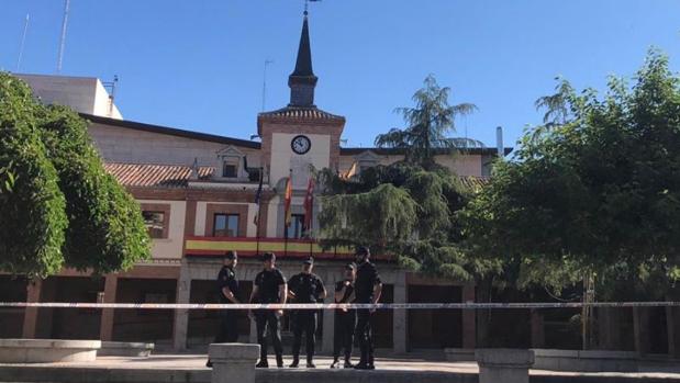 La Policía registra el Ayuntamiento de Las Rozas