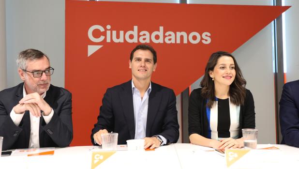 Ciudadanos evita hablar ya de pactos, pero no cierra ninguna puerta