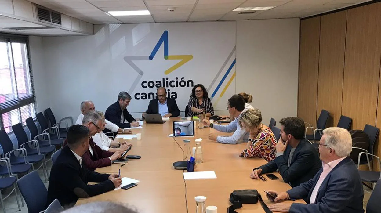 Unidos por Gran Canaria, en la primera reunión de CC para analizar su «agenda 2023»