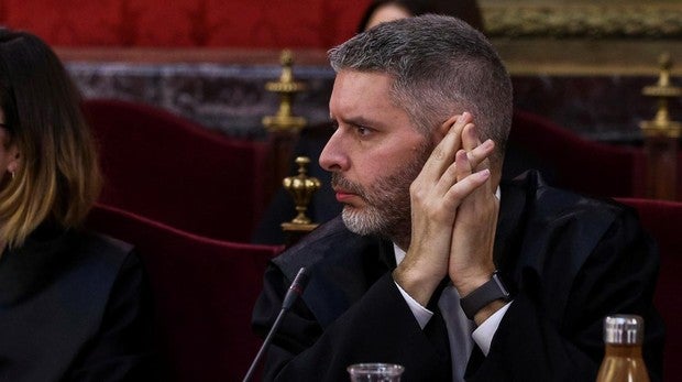 Pique entre los abogados de Oriol Junqueras y Carles Puigdemont: «Hay que llegar con los deberes hechos»