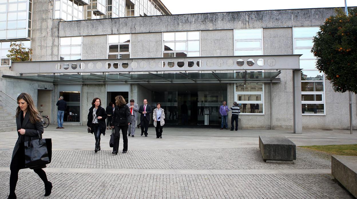 Edificio administrativo de la Xunta en San Caetano