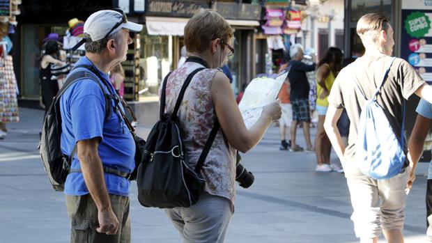 Detenido un hombre que agredió a una turista para robarle el bolso en Toledo