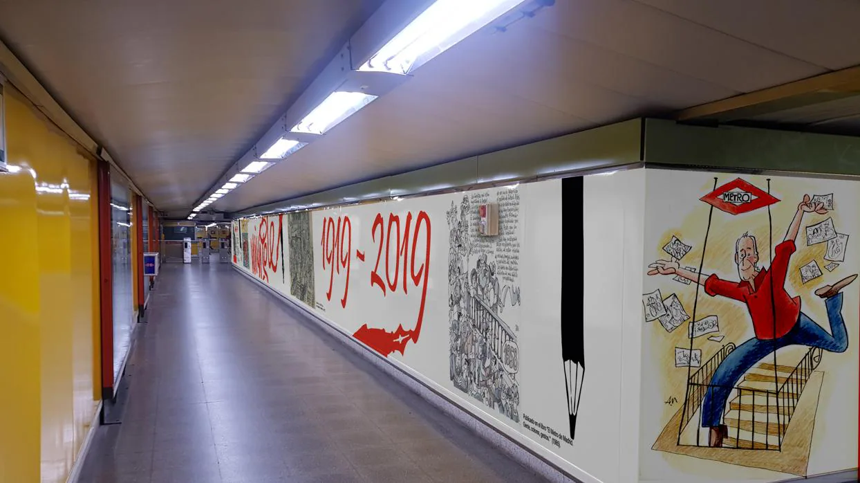 Fotomontaje de cómo quedará el pasillo de la estación de Rubén Darío cuando se instalen los paneles vinílicos con las viñetas de Mingote