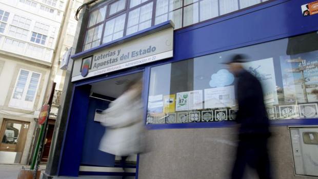 Dos acertantes de la Primitiva se llevan 802.000 euros en Valencia y Sevilla