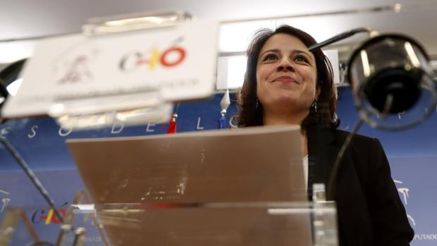 Lastra cierra la puerta a la vía navarra y deja a Sánchez en manos de los independentistas