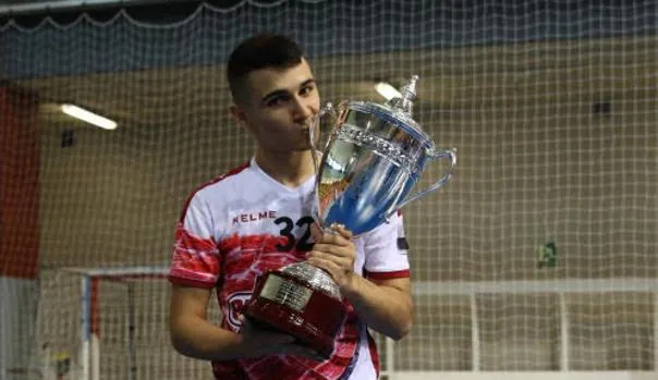 Loren, campeón de la Copa de España juvenil con ElPozo Murcia
