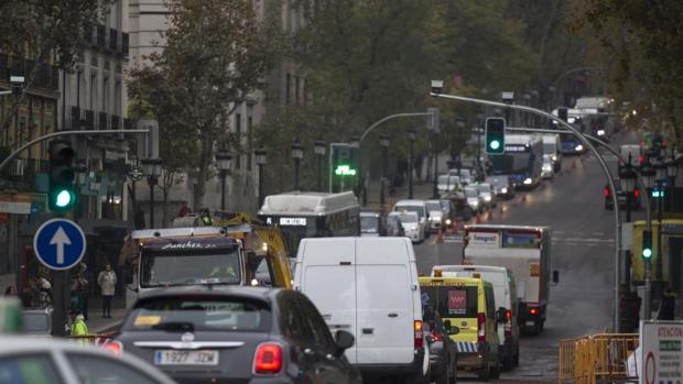 Madrid Central multa sólo a vehículos A (sin pegatina) y una vez al mes para disminuir las sanciones