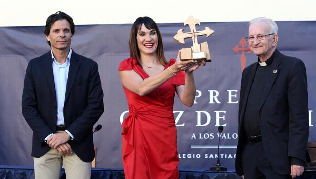 Irene Villa recibió en Toledo el premio «Cruz de Santiago»