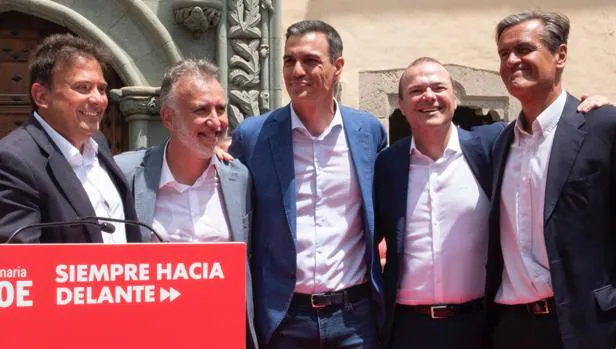El PSOE de Canarias afronta días de infarto con el «síndrome López Aguilar» en su memoria