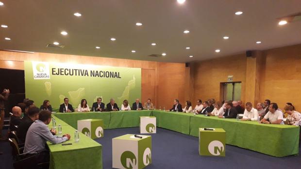 Nueva Canarias: «línea abierta» con CC y PP si apoyar al PSOE no cuaja